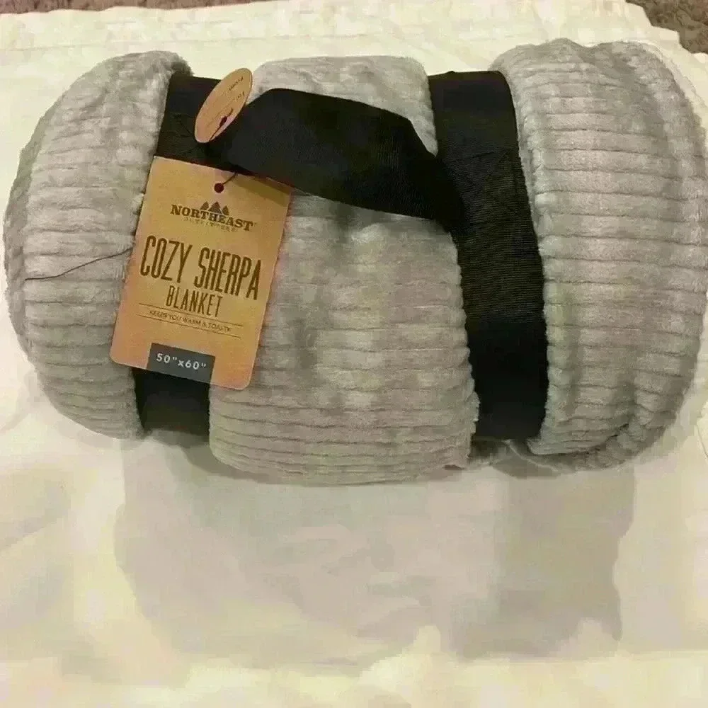 Northeast Outfitters Cozy Cabin Ribbed Sherpa Blanket